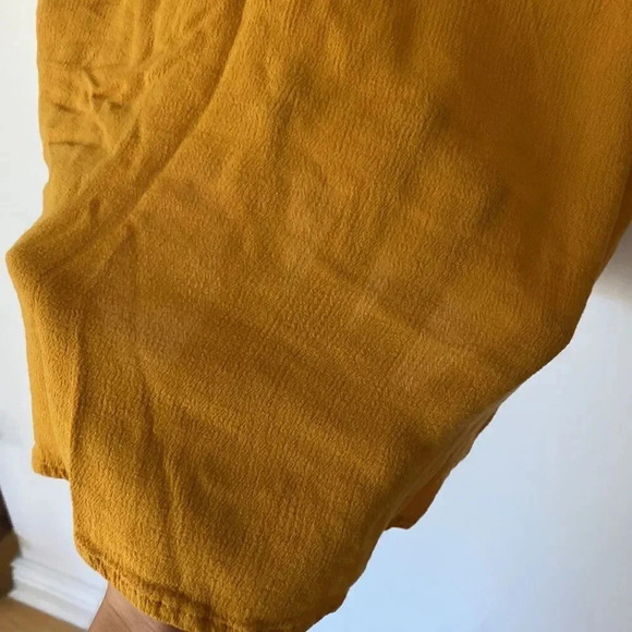 SHEIN V Neck Knot Knotted Strap Flowy Mustard Yellow Tank Top Size L - Picture 5 of 9